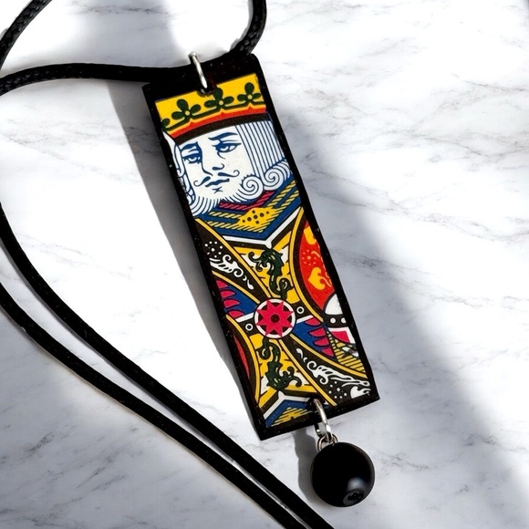 Playing Card King Pendant - Picture 3 of 4